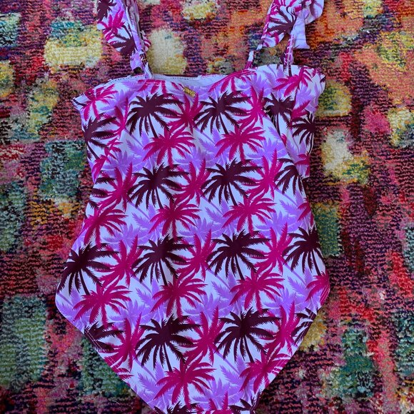 Women's One-Piece Swimsuit - Picture 3 of 5